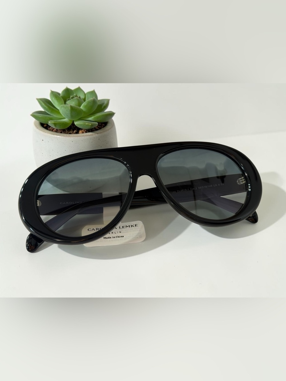 CL9618-01 Carolina lemke Berlin- Gloss black+ free luxury premium case